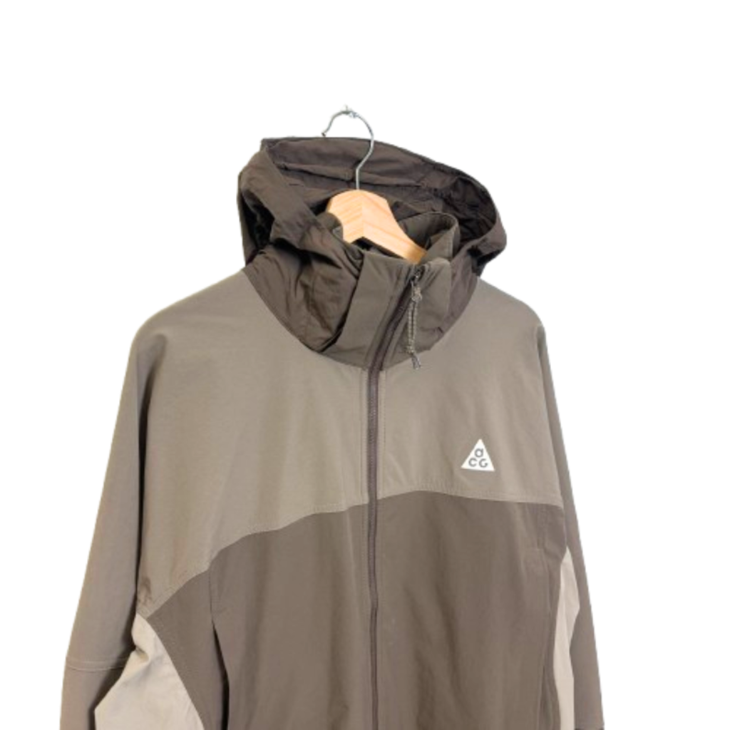 Nike ACG Jacket Size Large